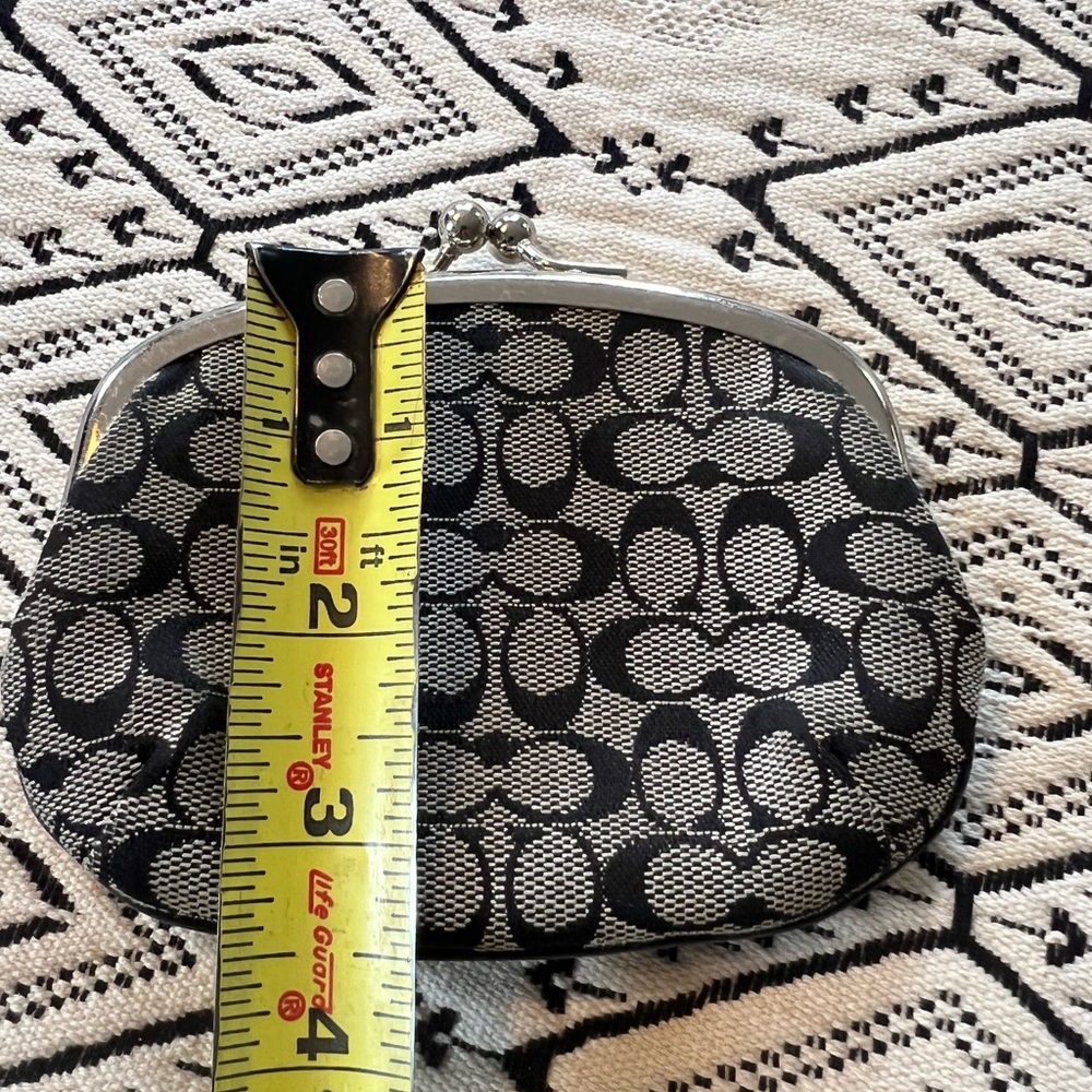 🔴SOLD -Authentic COACH coin wallet - Picture 4 of 5